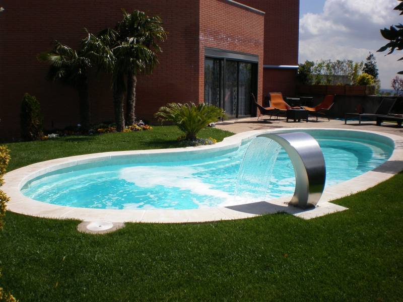 piscine elliptique coque marseille