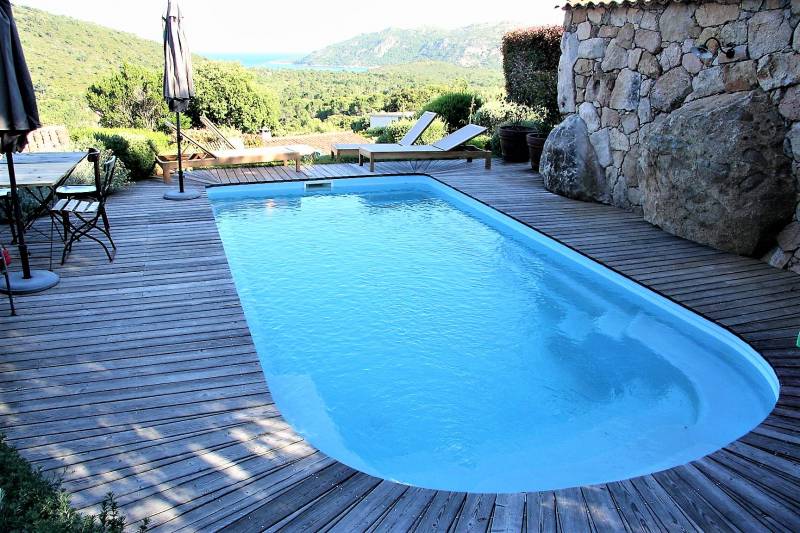 Coque polyester forme arrondie VAR