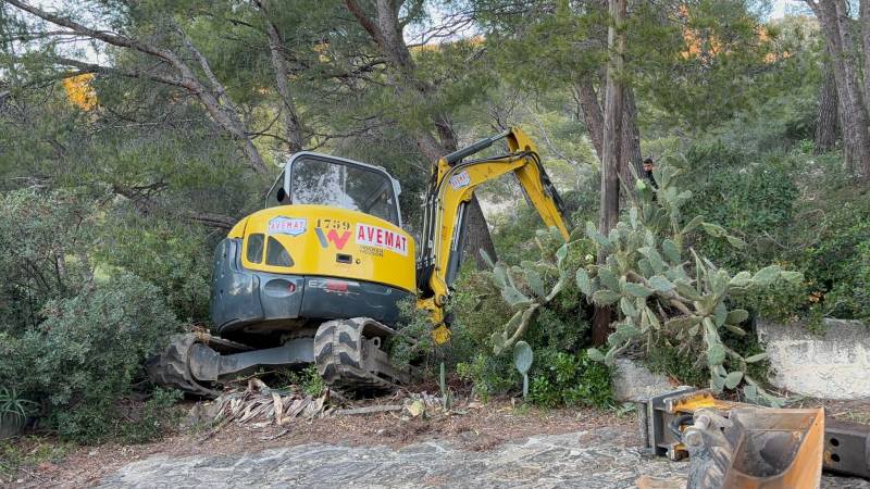 Pose piscine accès difficile toulon