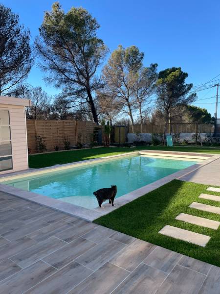 UNIQUE 8 AVEC RIDEAU IMMERGE