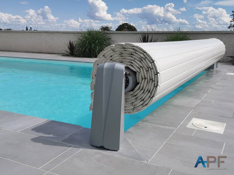 VOLET COUVERTURE MOTORISE VAR